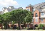 urban-condominiums-373775_1280
