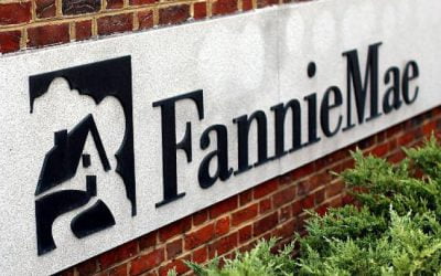 May a credit reporting agency (CRA) be held liable for Fannie Mae’s incorrect classification of a short sale as a foreclosure?