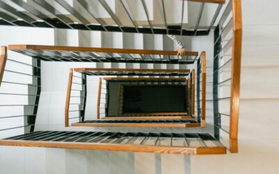 The language(s) of a transparent eviction summons